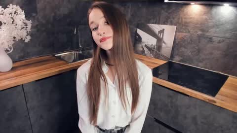 Alexandra online show from 02/11/25, 03:06