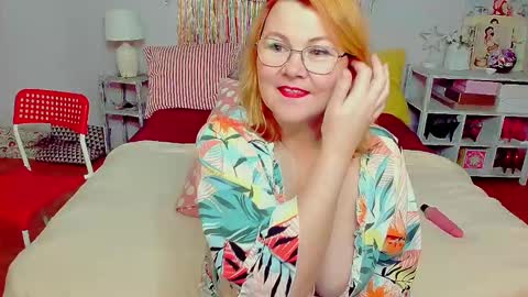 Im Jess I can be a strict stepMother or a sweet stMommy it all depends on you dear and on my mood ofc online show from 11/11/24, 11:19