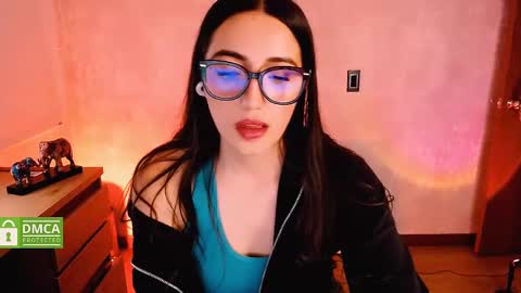 Natalia  Valeria online show from 12/13/24, 10:44