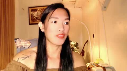 ISLAND GIRL MIRA   online show from 12/11/24, 11:35