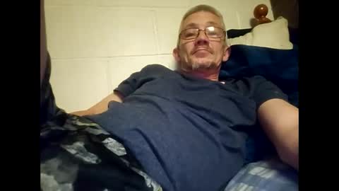 papasmurf4u81 online show from 01/17/25, 04:38