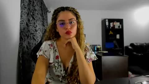 pretty_latina2 online show from 01/26/25, 04:04