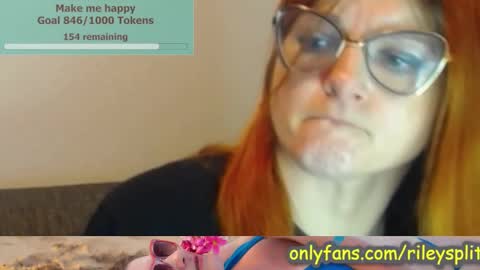 RileyComely online show from 11/19/24, 01:48