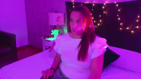 Roxiiejackson online show from 12/20/24, 11:48