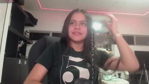 samantha_giraldo1 online show from 01/20/25, 08:00