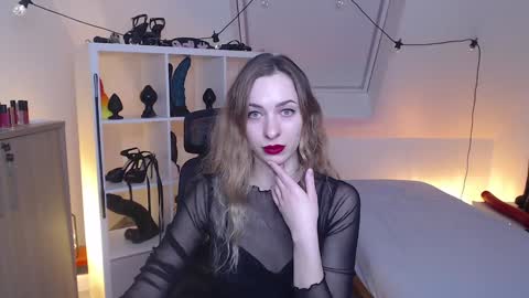 Mistress Sophie online show from 12/20/24, 05:23