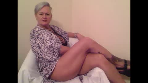 Sexy GILF Allie Kay online show from 01/01/25, 08:26