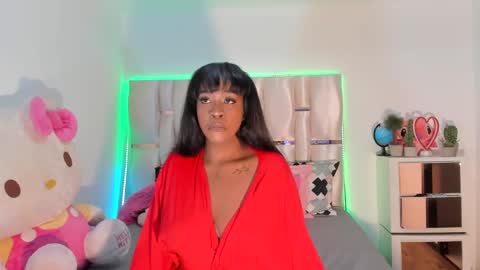 sierra_violet online show from 12/03/24, 04:26