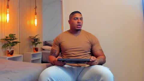 simeone_panda online show from 11/21/24, 11:48