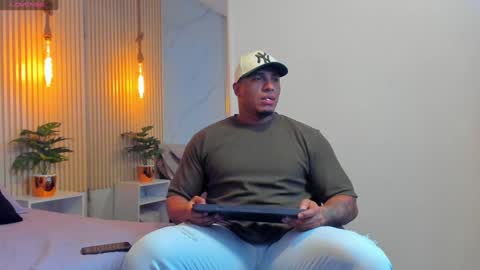 simeone_panda online show from 12/05/24, 11:15