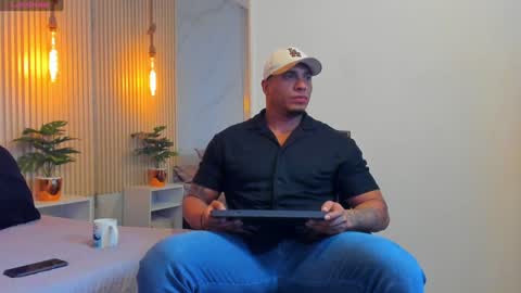 simeone_panda online show from 12/04/24, 10:46