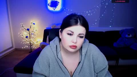 sophia__olsen online show from 11/24/24, 06:35