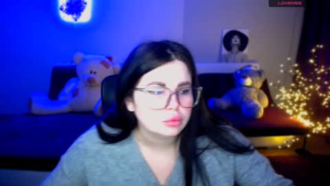 sophia__olsen online show from 12/04/24, 06:38