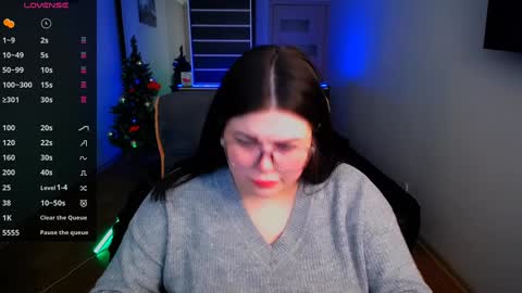 sophia__olsen online show from 12/17/24, 06:26