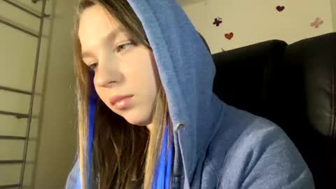 sweetalissa18 online show from 12/14/24, 01:59