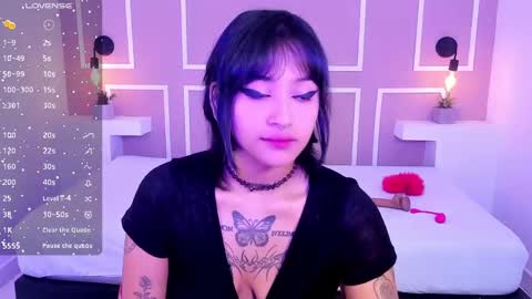 Tashaqueen online show from 12/15/24, 12:02