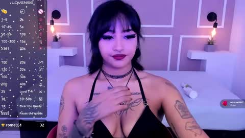 Tashaqueen online show from 12/14/24, 11:39