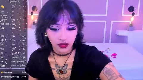 Tashaqueen online show from 12/13/24, 11:41