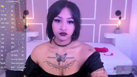 Tashaqueen online show from 12/21/24, 11:44