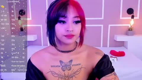 Tashaqueen online show from 01/04/25, 12:00