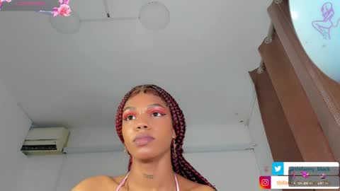 thifanny_black1 online show from 12/10/24, 12:43