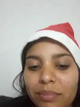 stefanie010 online show from 12/20/24, 10:48