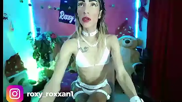 roxy roxxan online show from 11/26/24, 09:58