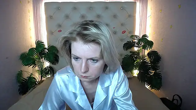 Lena Paulles online show from 11/21/24, 02:07