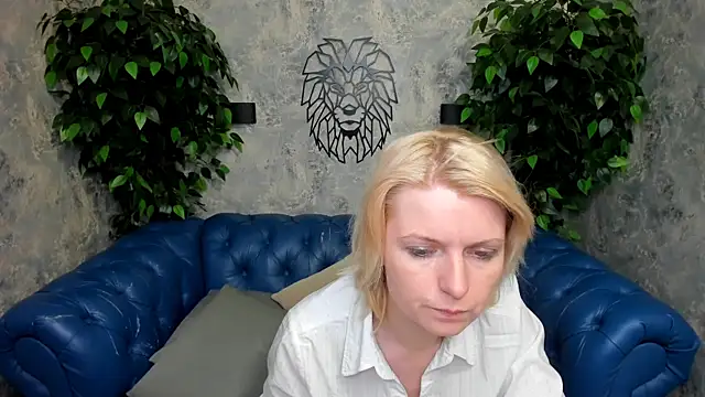 Lena Paulles online show from 12/12/24, 11:31