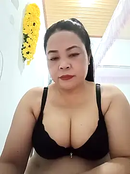 Sexy-bigtits2024 online show from 12/10/24, 01:59