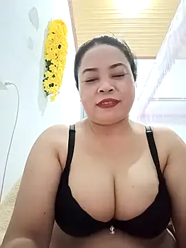 Sexy-bigtits2024 online show from 12/16/24, 12:55