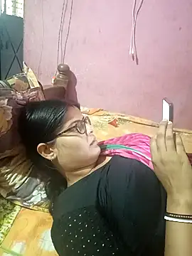 Hot Pakhi online show from 11/28/24, 07:30