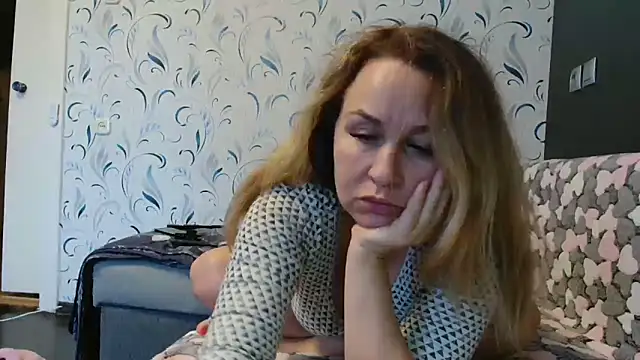 Vika  online show from 12/14/24, 04:07