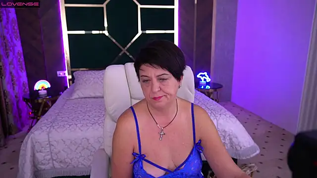 MilaSkyy online show from 11/11/24, 03:35