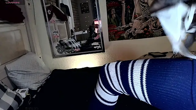 meganluv69 online show from 12/02/24, 06:02