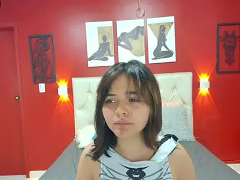  Aitana cute online show from 11/20/24, 11:47