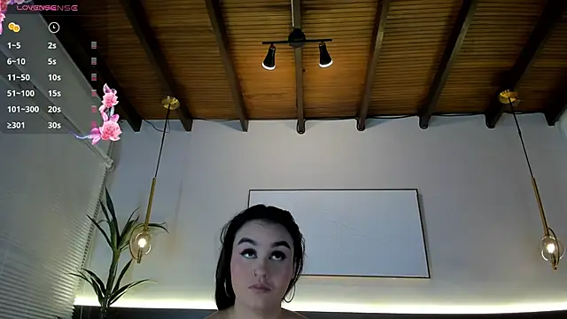 EmilyHerrera online show from 11/18/24, 03:22