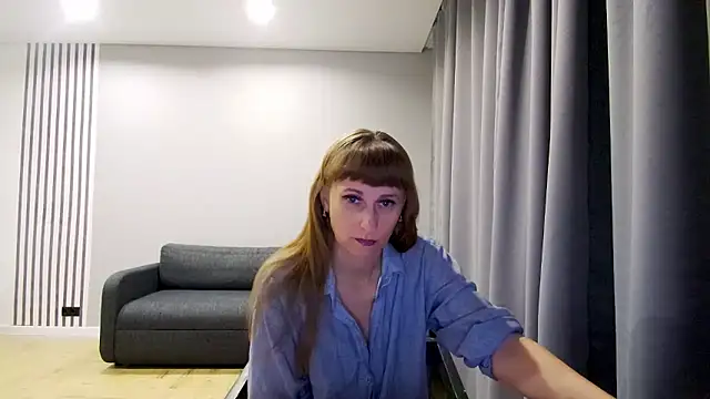 Daniella Lorente online show from 11/20/24, 10:06