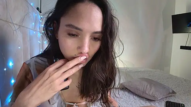 Mila May  online show from 12/06/24, 04:56