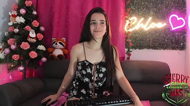 Chloesmithx  online show from 12/19/24, 10:29