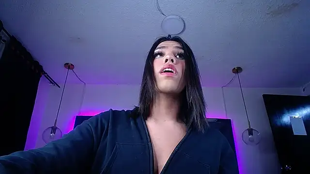 MIA YOURHOTTIE online show from 11/25/24, 01:55