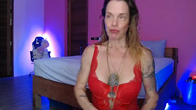 selenafitmusclemommy online show from 12/16/24, 05:24