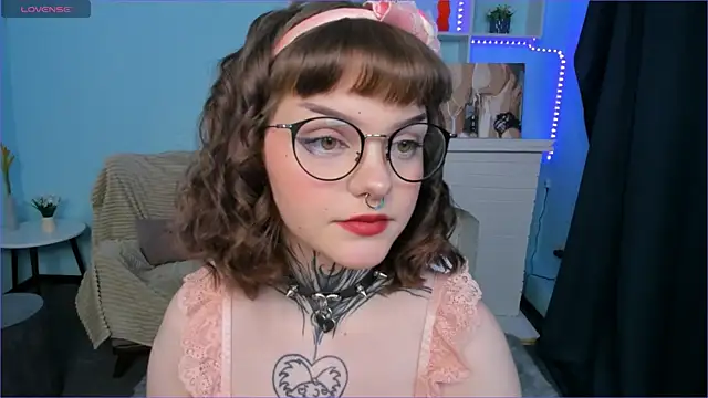 Betty  M00n online show from 12/07/24, 12:08