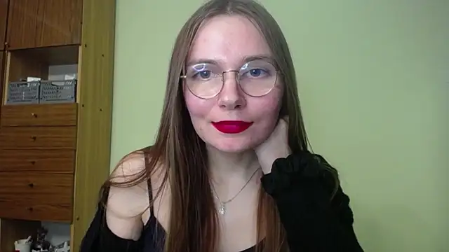 LooveELLYx online show from 12/09/24, 02:45