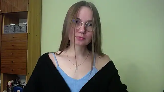 LooveELLYx online show from 12/03/24, 02:30