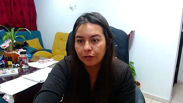 Ixchel Anaid online show from 11/25/24, 10:37