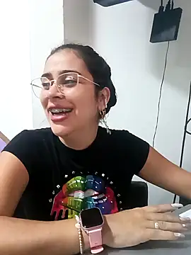 Latina sexy1 online show from 11/18/24, 05:09