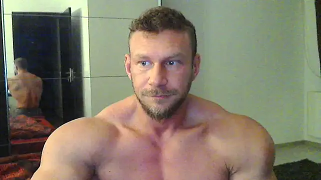 muscularkevin online show from 11/18/24, 04:49