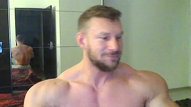 muscularkevin online show from 12/17/24, 06:26