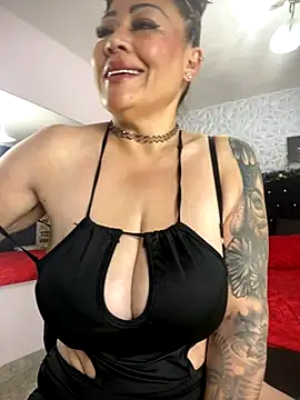 kittyhotass1 online show from 11/30/24, 10:10